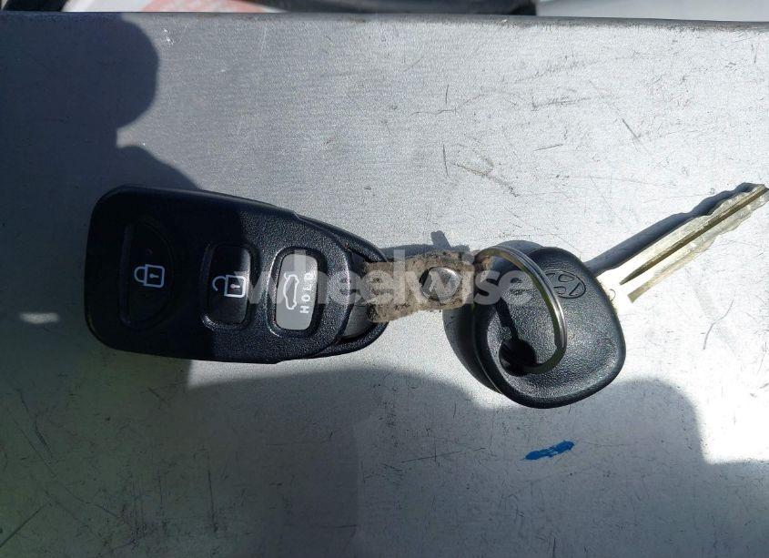 Photo 11 of 2014 Hyundai Elantra SE (VIN 5NPDH4AE5EH494202)