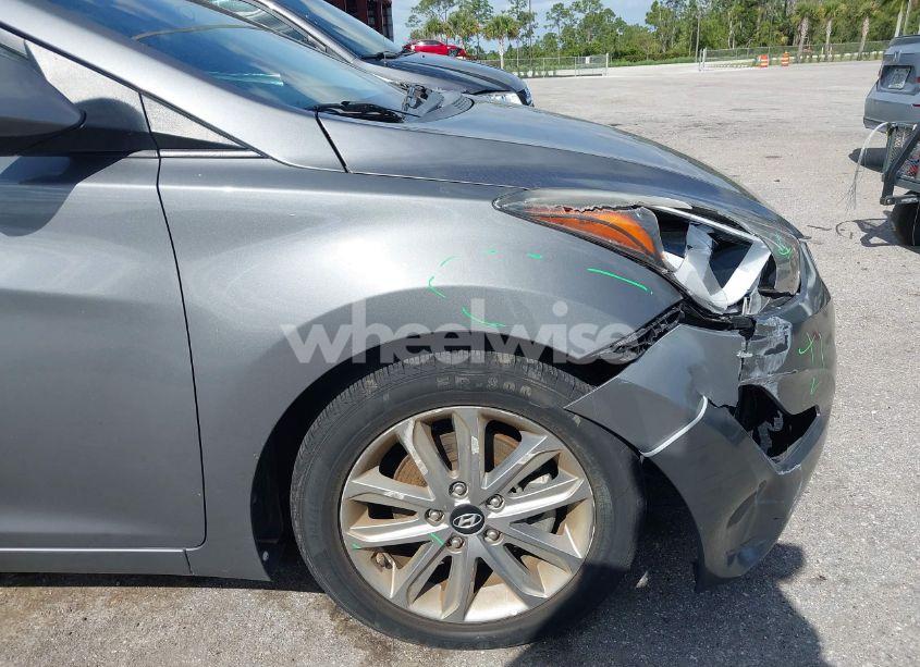 Photo 12 of 2014 Hyundai Elantra SE (VIN 5NPDH4AE5EH494202)