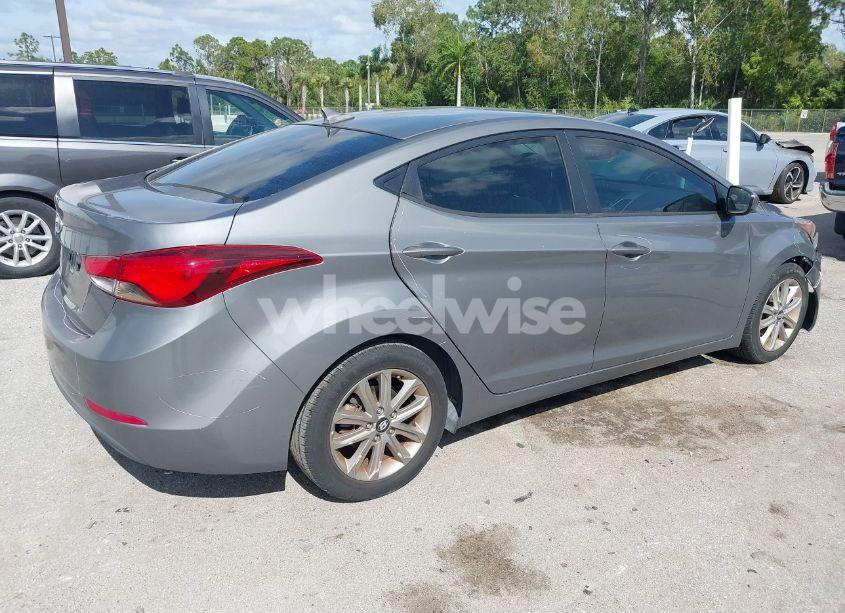 Photo 4 of 2014 Hyundai Elantra SE (VIN 5NPDH4AE5EH494202)
