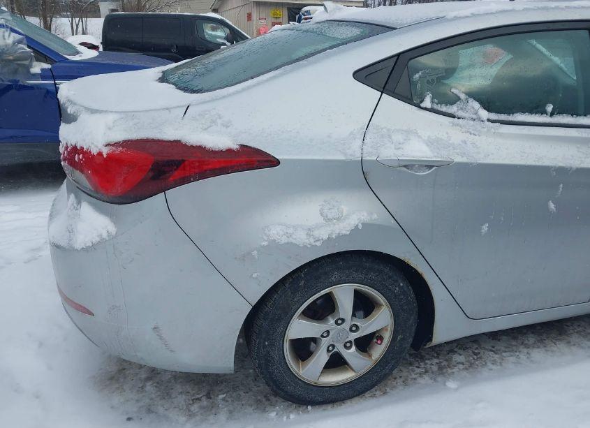 Photo 15 of 2014 Hyundai Elantra SE (VIN 5NPDH4AE5EH504243)