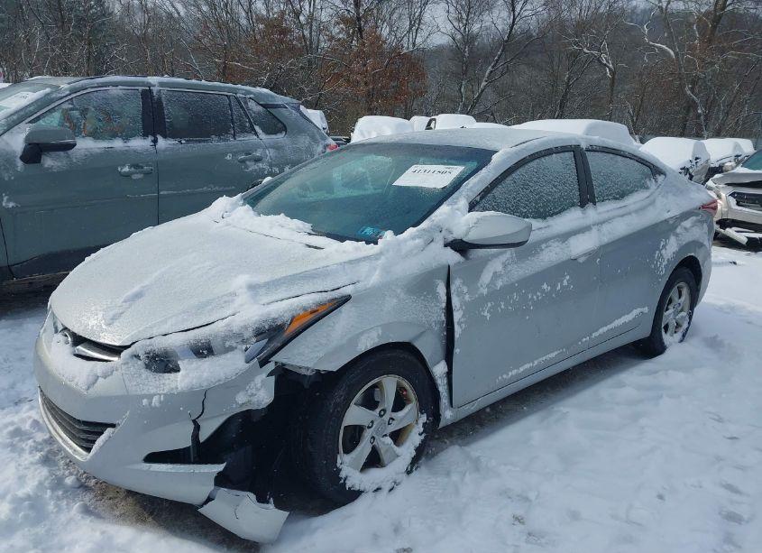 Photo 2 of 2014 Hyundai Elantra SE (VIN 5NPDH4AE5EH504243)