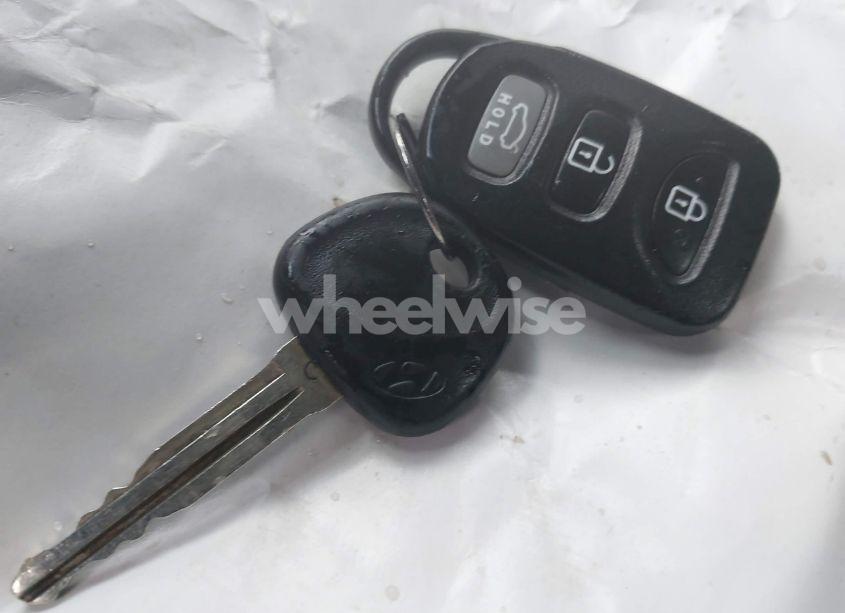 Photo 11 of 2014 Hyundai Elantra SE (VIN 5NPDH4AE5EH505635)