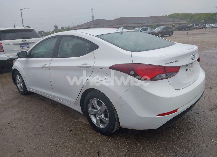 Photo 3 of 2014 Hyundai Elantra SE (VIN 5NPDH4AE5EH505635)