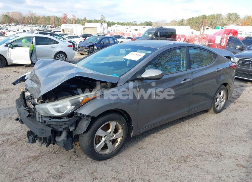 Photo 2 of 2014 Hyundai Elantra SE (VIN 5NPDH4AE5EH509409)
