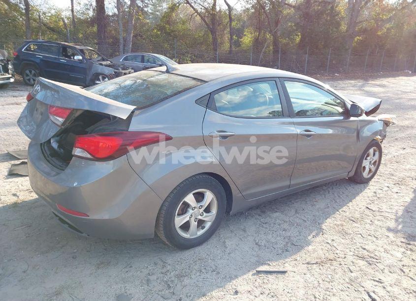 Photo 4 of 2014 Hyundai Elantra SE (VIN 5NPDH4AE5EH509409)