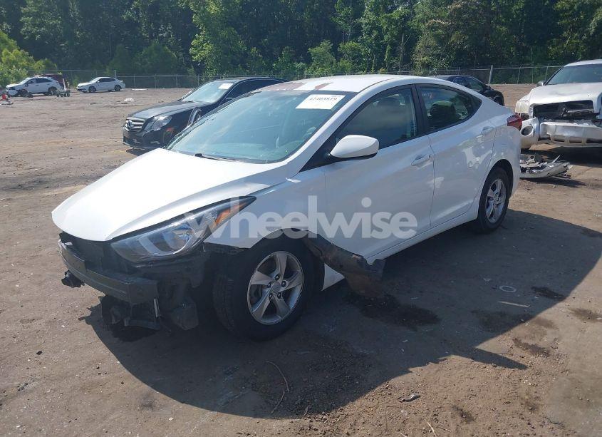 Photo 2 of 2014 Hyundai Elantra SE (VIN 5NPDH4AE5EH525528)