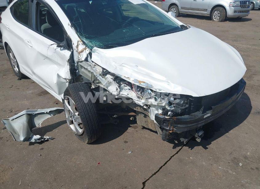 Photo 6 of 2014 Hyundai Elantra SE (VIN 5NPDH4AE5EH525528)