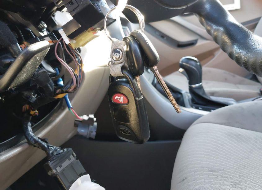 Photo 11 of 2014 Hyundai Elantra SE (VIN 5NPDH4AE5EH528395)