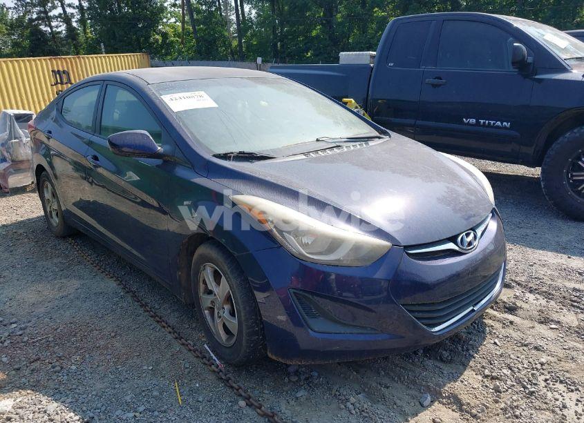 2014 Hyundai Elantra SE (VIN 5NPDH4AE5EH529305) main photo