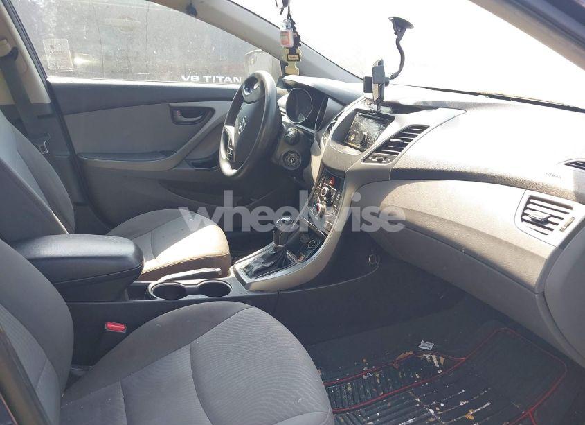 Photo 5 of 2014 Hyundai Elantra SE (VIN 5NPDH4AE5EH529305)