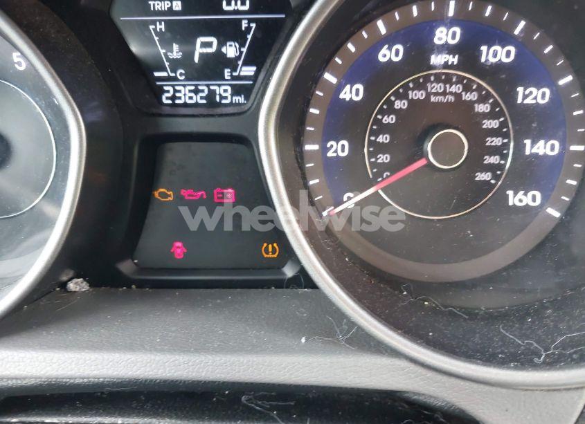 Photo 7 of 2014 Hyundai Elantra SE (VIN 5NPDH4AE5EH529305)