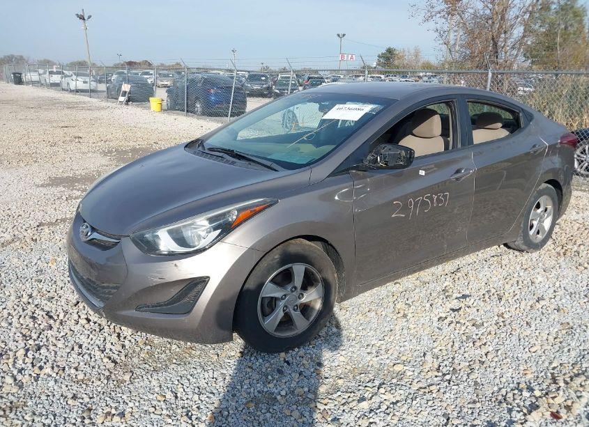 Photo 2 of 2014 Hyundai Elantra SE (VIN 5NPDH4AE5EH530602)