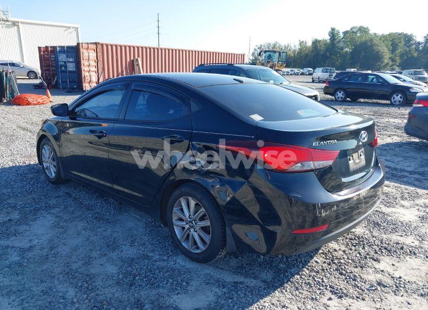Photo 3 of 2014 Hyundai Elantra SE (VIN 5NPDH4AE5EH531443)