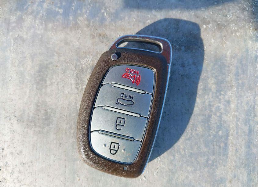 Photo 11 of 2015 Hyundai Elantra LIMITED (VIN 5NPDH4AE5FH557302)