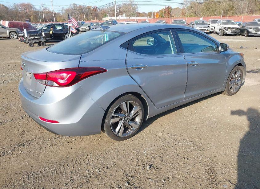 Photo 4 of 2015 Hyundai Elantra LIMITED (VIN 5NPDH4AE5FH557302)