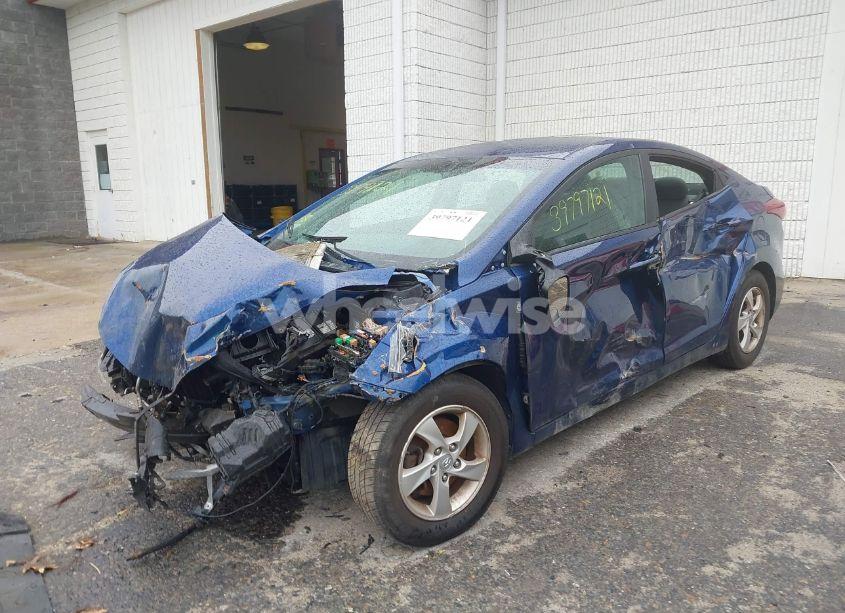 Photo 2 of 2015 Hyundai Elantra SE (VIN 5NPDH4AE5FH564170)