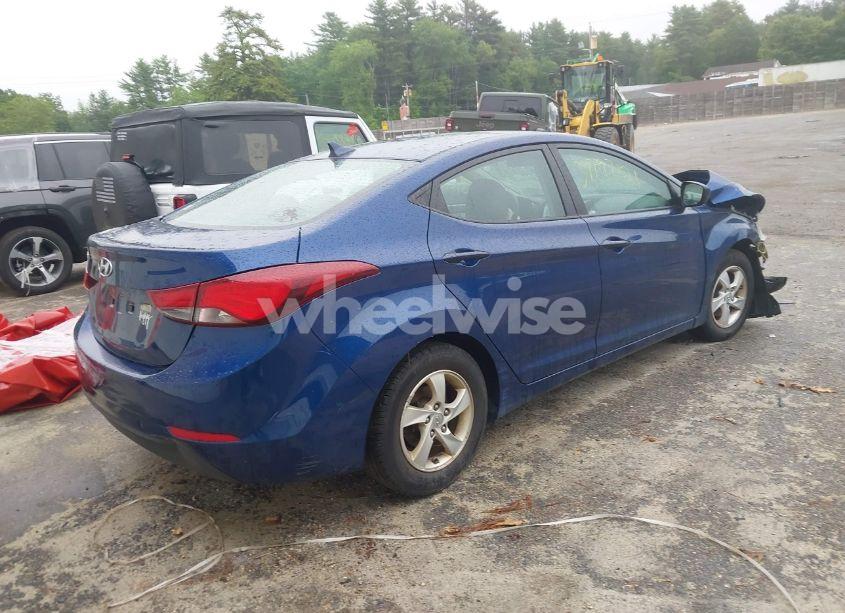Photo 4 of 2015 Hyundai Elantra SE (VIN 5NPDH4AE5FH564170)