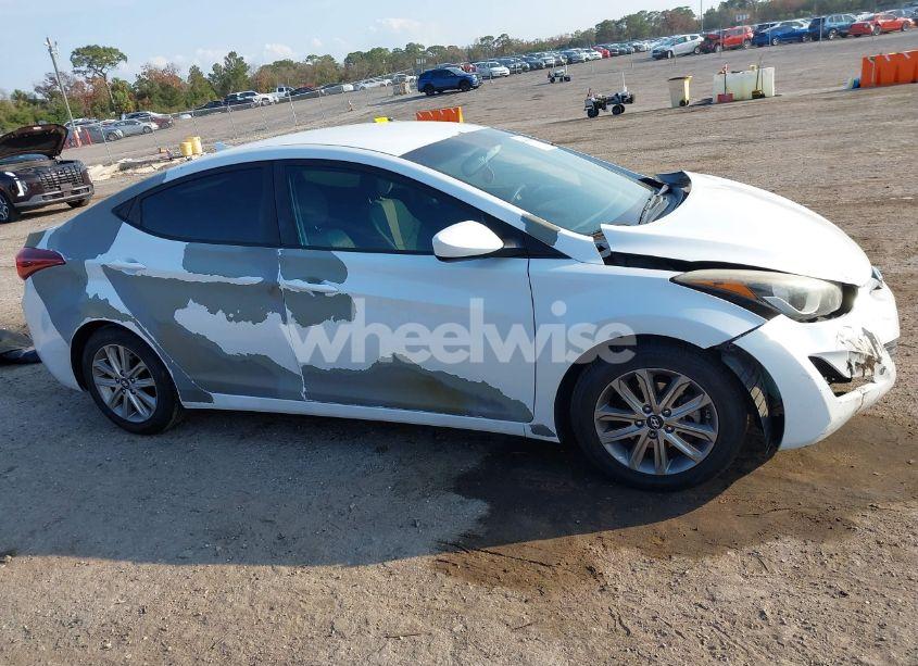 Photo 13 of 2015 Hyundai Elantra SE (VIN 5NPDH4AE5FH576013)