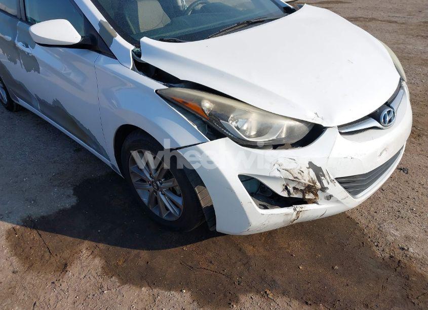 Photo 6 of 2015 Hyundai Elantra SE (VIN 5NPDH4AE5FH576013)
