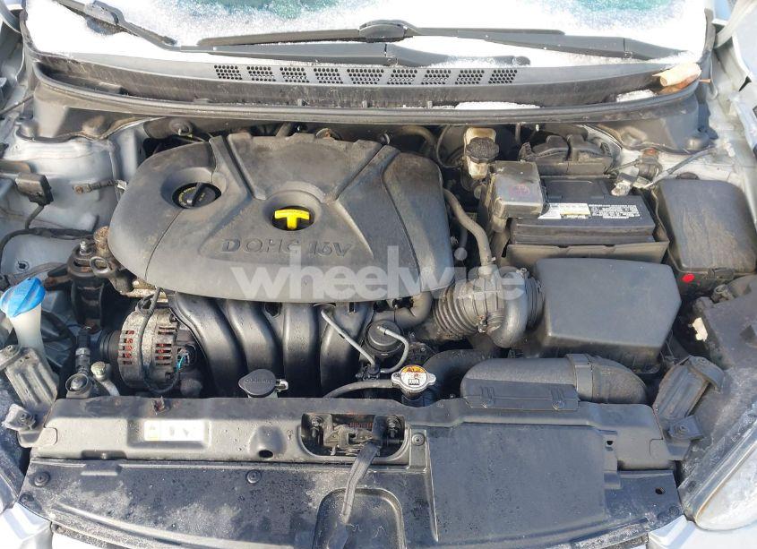 Photo 10 of 2015 Hyundai Elantra SE (VIN 5NPDH4AE5FH578165)