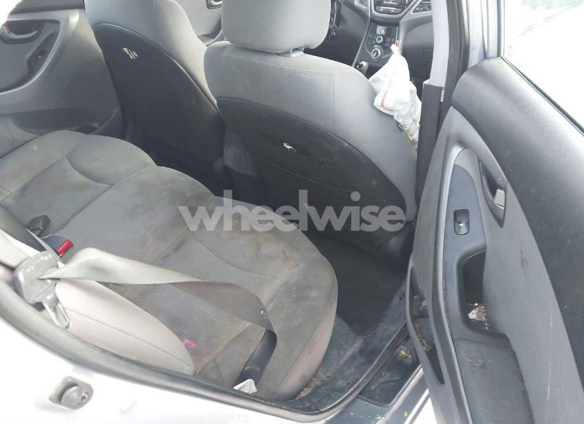 Photo 8 of 2015 Hyundai Elantra SE (VIN 5NPDH4AE5FH578165)