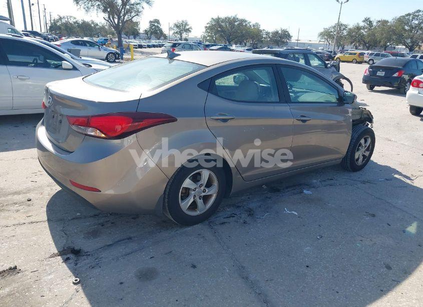 Photo 4 of 2015 Hyundai Elantra SE (VIN 5NPDH4AE5FH584791)