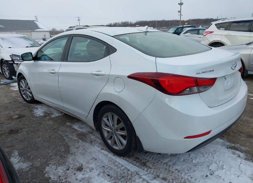 Photo 3 of 2015 Hyundai Elantra SE (VIN 5NPDH4AE5FH585682)