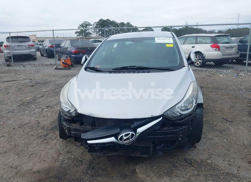 Photo 11 of 2015 Hyundai Elantra SE (VIN 5NPDH4AE5FH586704)