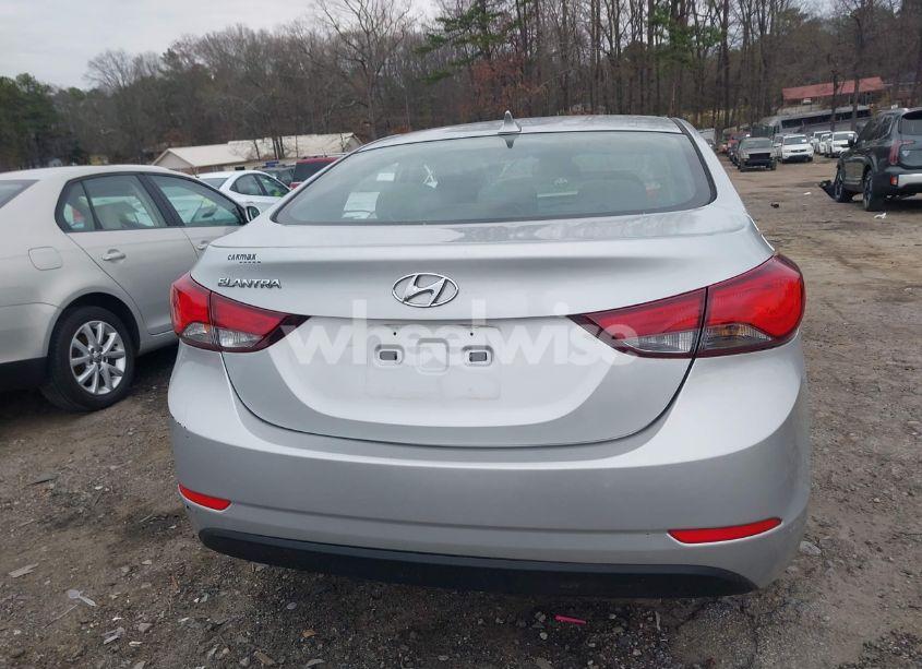 Photo 15 of 2015 Hyundai Elantra SE (VIN 5NPDH4AE5FH586704)