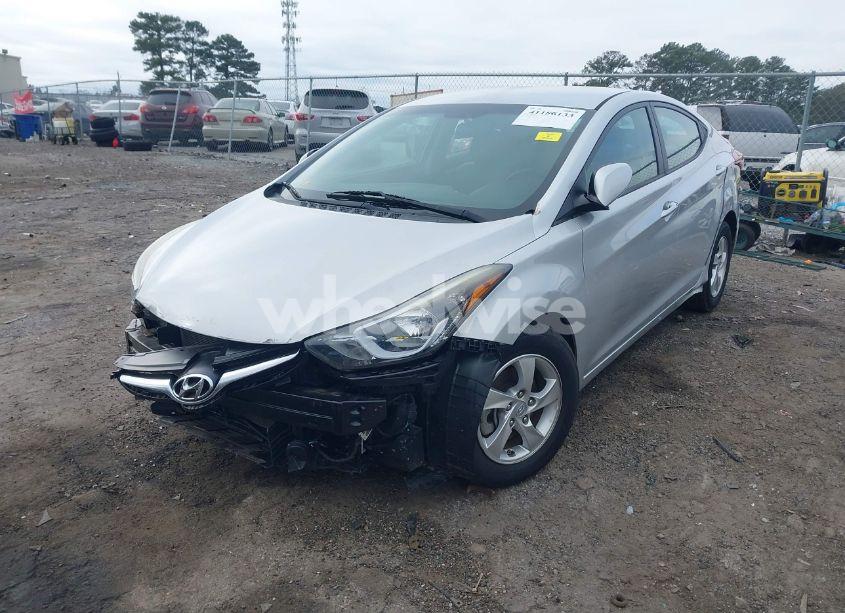 Photo 2 of 2015 Hyundai Elantra SE (VIN 5NPDH4AE5FH586704)