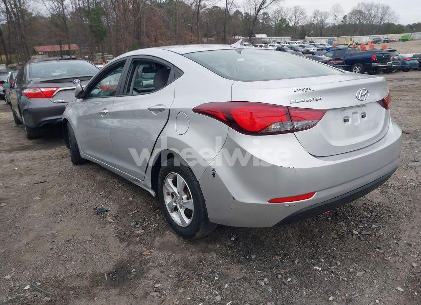 Photo 3 of 2015 Hyundai Elantra SE (VIN 5NPDH4AE5FH586704)