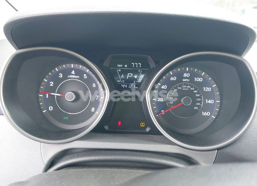 Photo 7 of 2015 Hyundai Elantra SE (VIN 5NPDH4AE5FH586704)