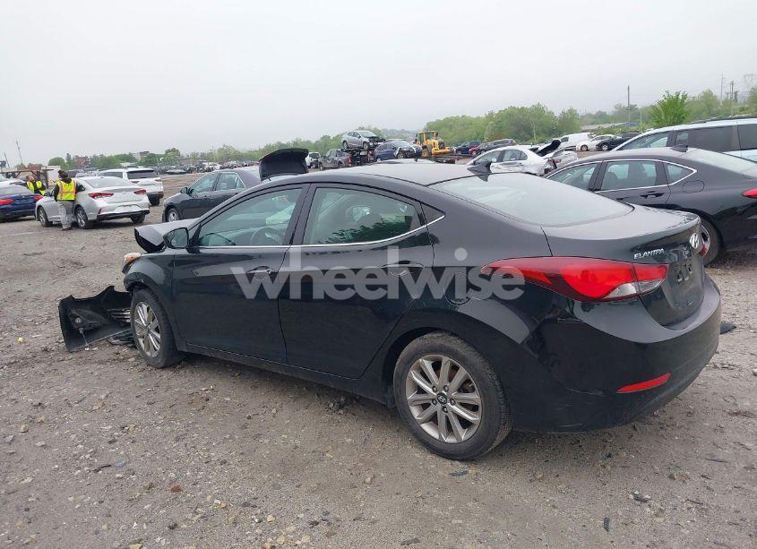 Photo 3 of 2015 Hyundai Elantra SE (VIN 5NPDH4AE5FH589344)