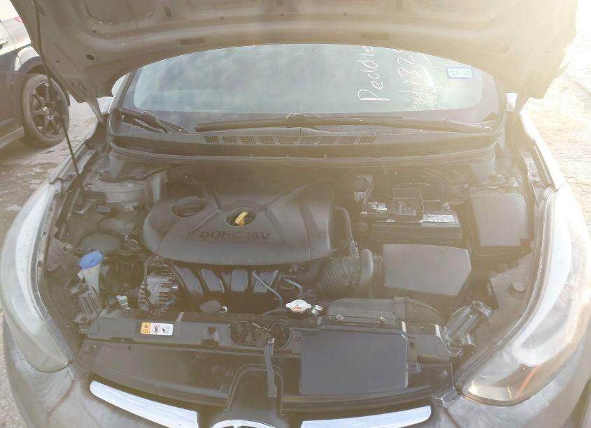 Photo 10 of 2015 Hyundai Elantra SE (VIN 5NPDH4AE5FH590574)