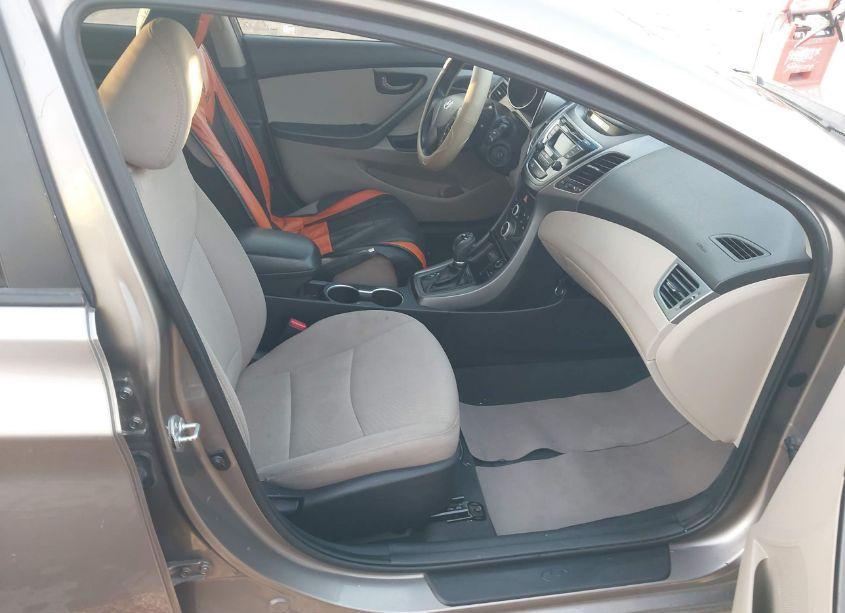 Photo 5 of 2015 Hyundai Elantra SE (VIN 5NPDH4AE5FH590574)