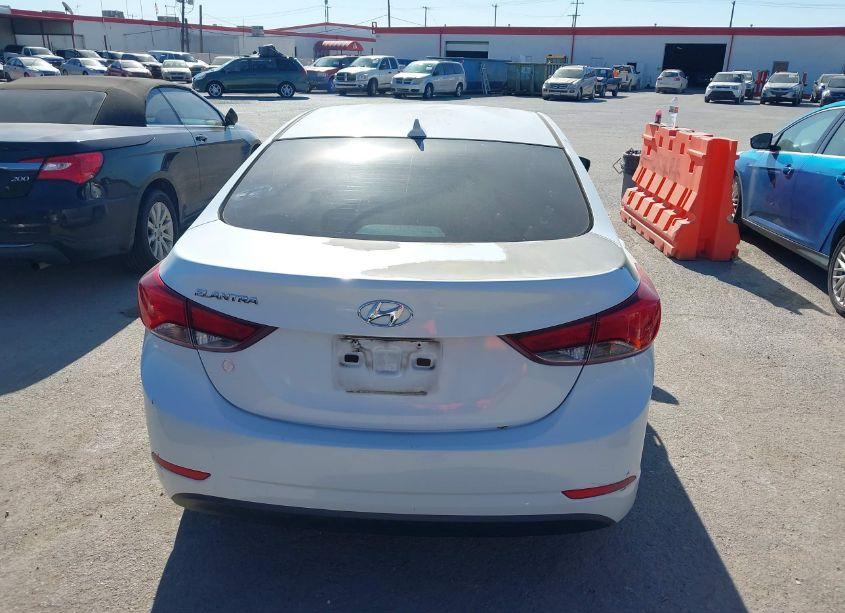 Photo 16 of 2015 Hyundai Elantra SE (VIN 5NPDH4AE5FH592700)