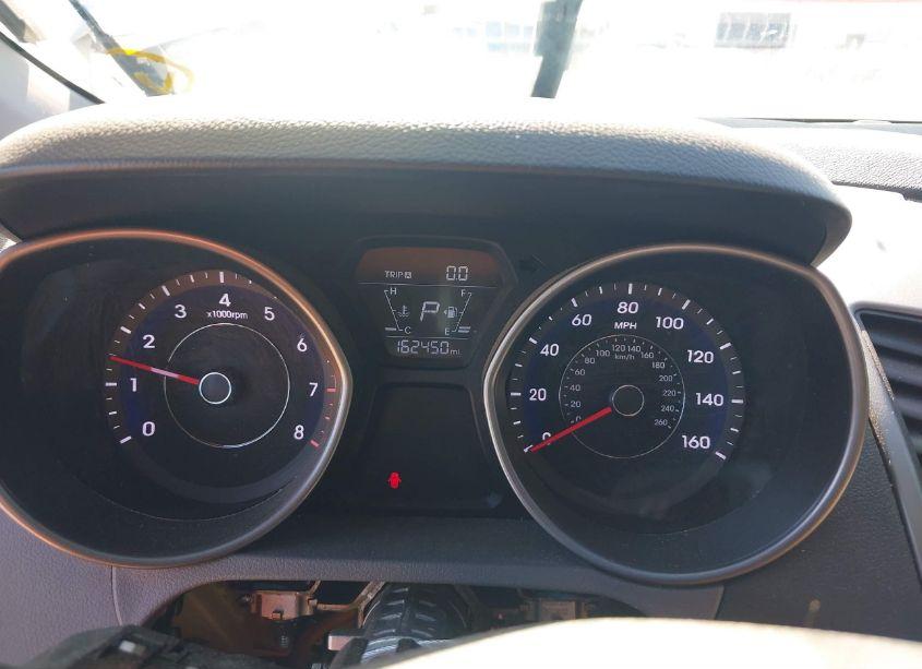 Photo 7 of 2015 Hyundai Elantra SE (VIN 5NPDH4AE5FH592700)