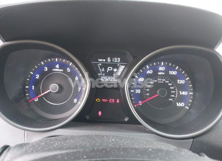 Photo 7 of 2015 Hyundai Elantra SE (VIN 5NPDH4AE5FH604117)