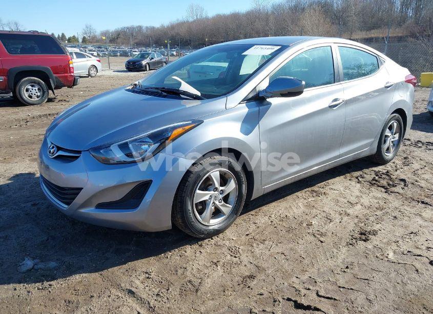 Photo 2 of 2015 Hyundai Elantra SE (VIN 5NPDH4AE5FH604876)