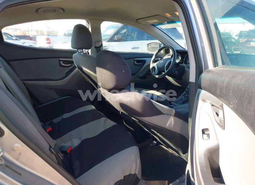 Photo 8 of 2015 Hyundai Elantra SE (VIN 5NPDH4AE5FH604876)