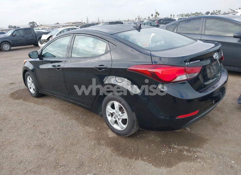 Photo 3 of 2015 Hyundai Elantra SE (VIN 5NPDH4AE5FH620513)