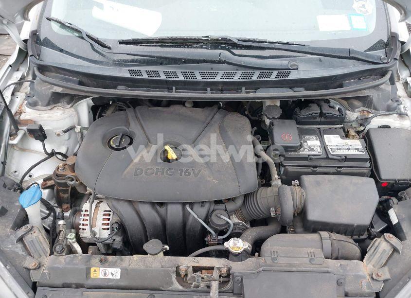 Photo 10 of 2015 Hyundai Elantra SE (VIN 5NPDH4AE5FH626957)