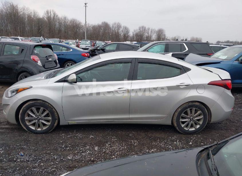 Photo 14 of 2015 Hyundai Elantra SE (VIN 5NPDH4AE5FH626957)