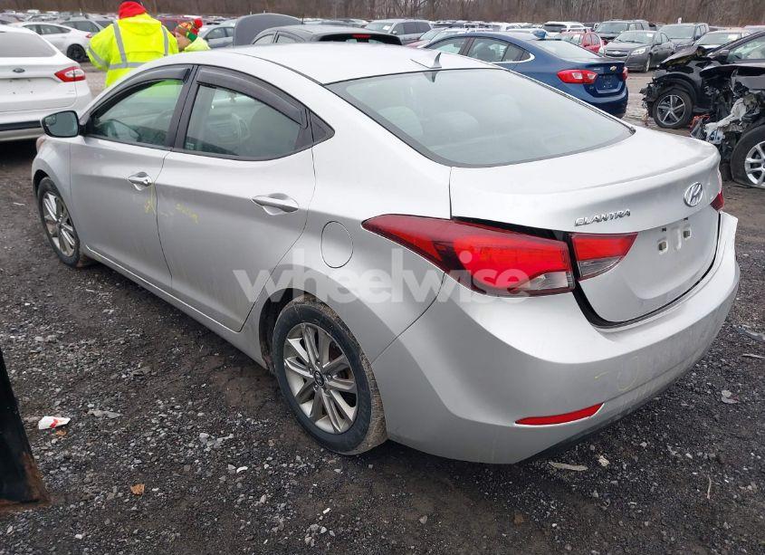 Photo 3 of 2015 Hyundai Elantra SE (VIN 5NPDH4AE5FH626957)