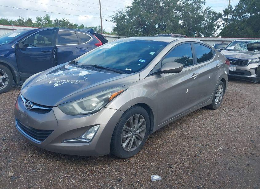 Photo 2 of 2016 Hyundai Elantra SE (VIN 5NPDH4AE5GH656736)