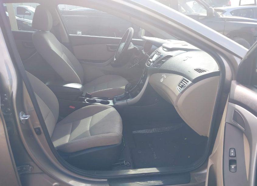 Photo 5 of 2016 Hyundai Elantra SE (VIN 5NPDH4AE5GH656736)