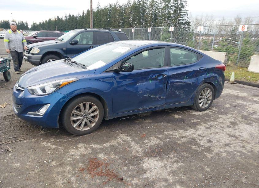 Photo 2 of 2016 Hyundai Elantra SE (VIN 5NPDH4AE5GH658924)