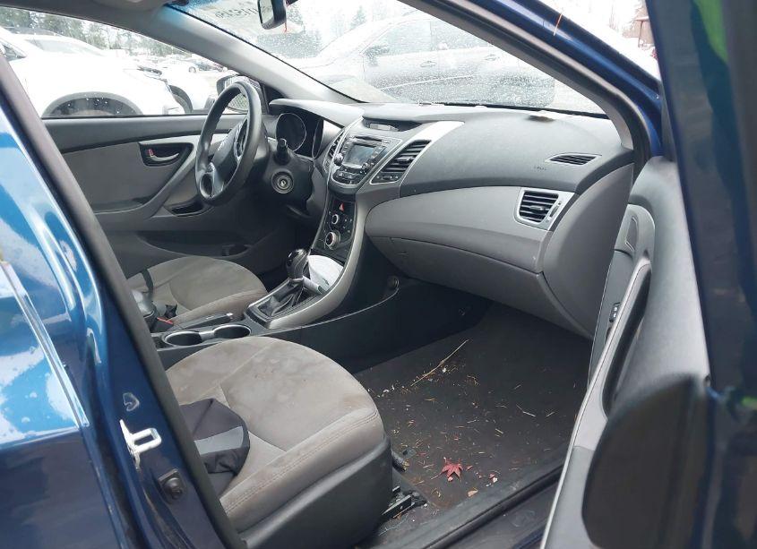 Photo 5 of 2016 Hyundai Elantra SE (VIN 5NPDH4AE5GH658924)