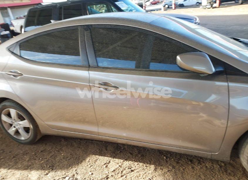 Photo 13 of 2016 Hyundai Elantra SE (VIN 5NPDH4AE5GH664237)