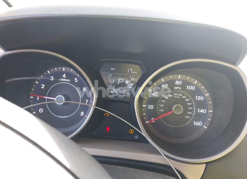 Photo 7 of 2016 Hyundai Elantra SE (VIN 5NPDH4AE5GH664237)